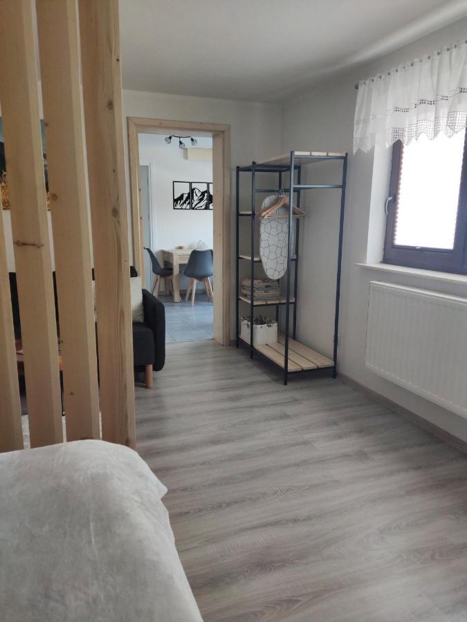 Apartament W Ogrodzie Тилька Екстер'єр фото